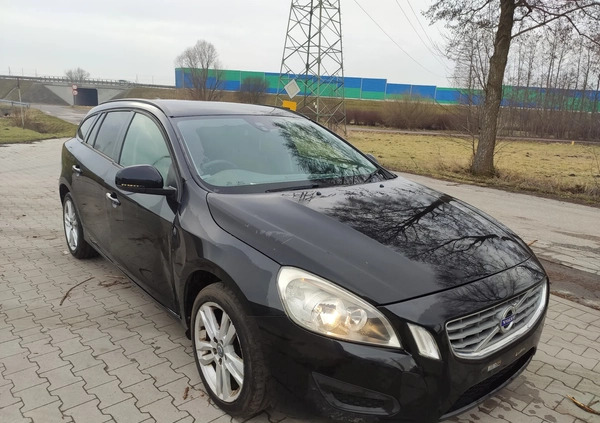 Volvo V60 cena 8950 przebieg: 232000, rok produkcji 2012 z Olszyna małe 37